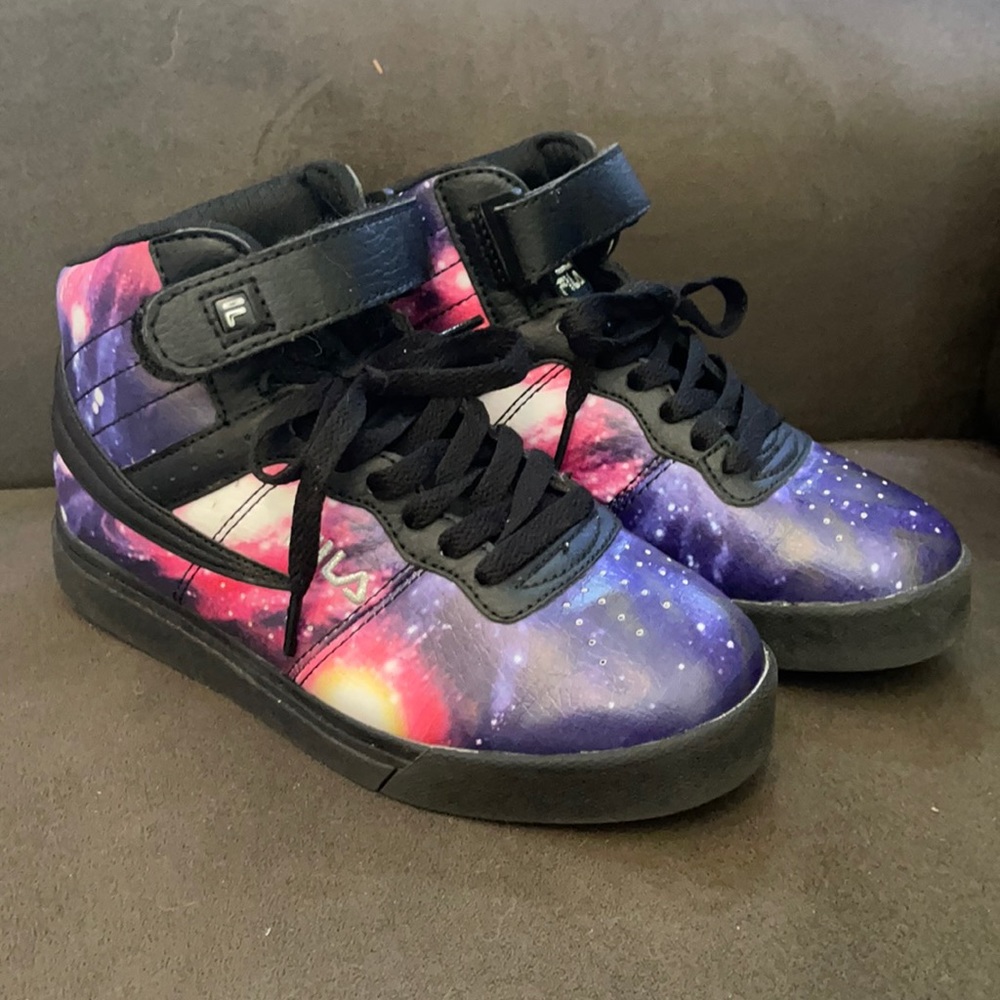 Fila girls shoes- high top
